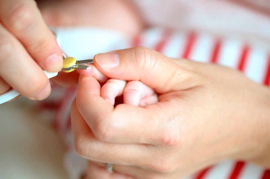 Couper les ongles de bébé en toute sécurité