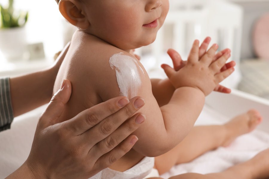 Comment prendre soin de la peau sensible de bébé ?